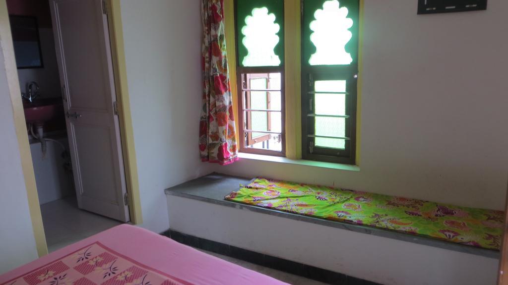 Udai Haveli Guest House गेस्ट हाउस Udaipur