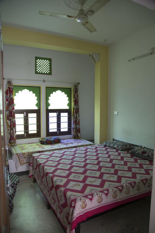 Udai Haveli Guest House गेस्ट हाउस 2*